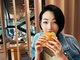 「本当に食べたんですか？」　食にストイックな冨永愛、“ハンバーガーにかぶりつく”レアショットに驚きの声集まる