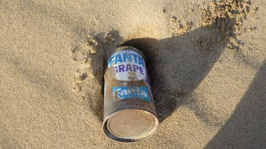 鳥取砂丘から古い「ファンタグレープ」の空き缶が出土 → 情報を募った結果とても貴重なものと判明　ファンタ公式も反応