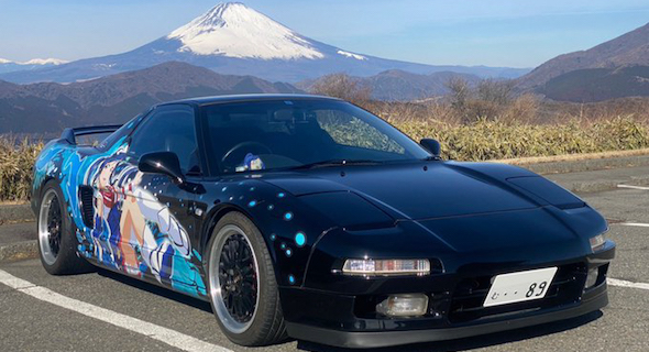 巻き上がる水しぶき 舞う羽根 ラブライブ サンシャイン 松浦果南 Nsxの痛車がすごい 1 2 ページ ねとらぼ