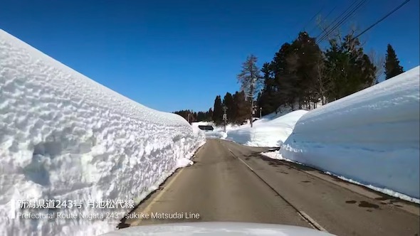 ホイールローダー除雪車 雪壁の中を走るドライブ Youtube新着ピックアップ きょうの車載動画 ねとらぼ