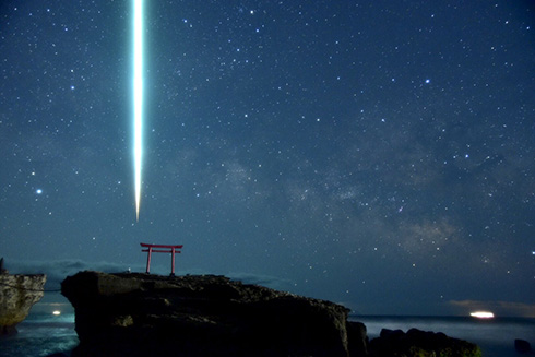 「君の名は。」みたいな隕石を撮影した奇跡的な写真がすごい
