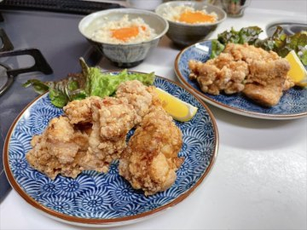 唐揚げの常識が変わる ヒガシマルのうどんスープ で唐揚げを作ったら衝撃的なうまさだったと話題に ねとめし 1 2 ページ ねとらぼ