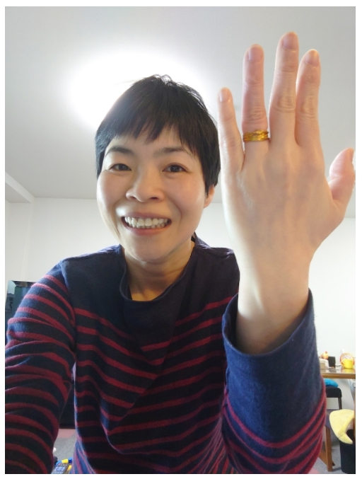結婚指輪は輪ゴムです 山田花子 結婚11周年を迎えるも 左手の薬指 が何だかおかしい 1 2 ページ ねとらぼ
