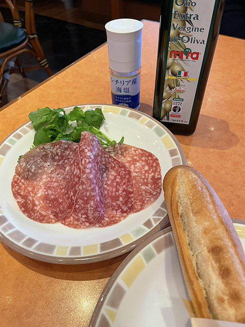 手ごろに本格イタリアンを味わえる！　イタリア人直伝「サイゼリヤの美味しい食べ方」がこだわり満載で試してみたくなる