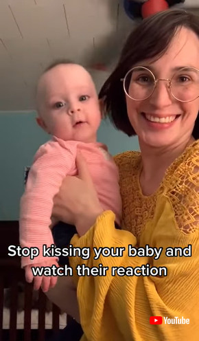 赤ちゃんにたくさんのキスをするママ 子どもも笑顔でお返し 親子愛が伝わるほほ笑ましい動画 1 2 ページ ねとらぼ