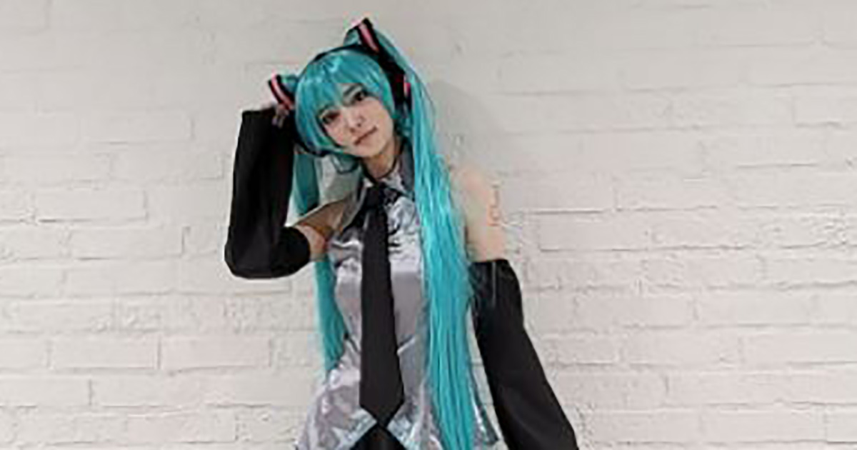 細くでビビった 夏菜 最高傑作 の初音ミクコスプレのアンドロイド級な仕上がりに驚きの声 1 2 ページ ねとらぼ