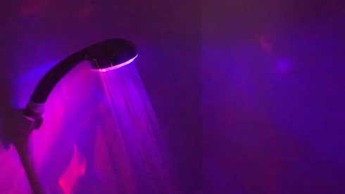 シャワーヘッド ドンキ 一番安い 光る レインボー アゲアゲ