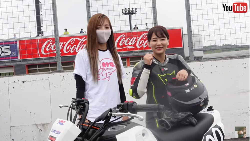 ストレートは敵なし 元akb48の平嶋夏海 バイク女子2人でガチの3時間耐久レースに参戦 まさかの転倒アクシデントに 1 2 ページ ねとらぼ