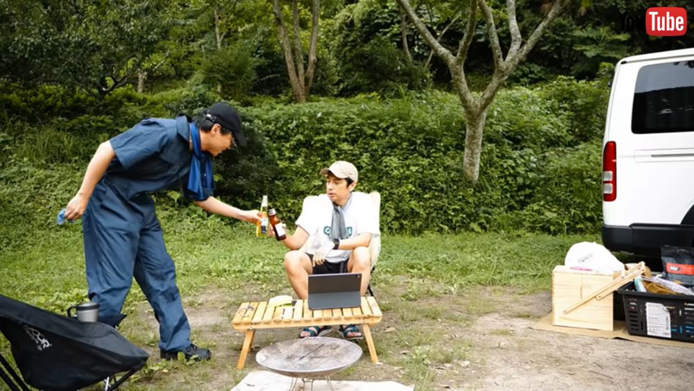 チュート徳井 愛車ハイエースでまったり おじキャン 車中泊 癒される キャンパーにもハイエース最強 の声 1 2 ページ ねとらぼ