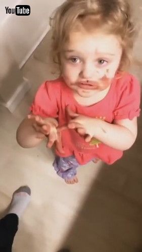 uKid Gets Scolded By Mom When She Smears Her Lipstick All Over Herself - 1199920v