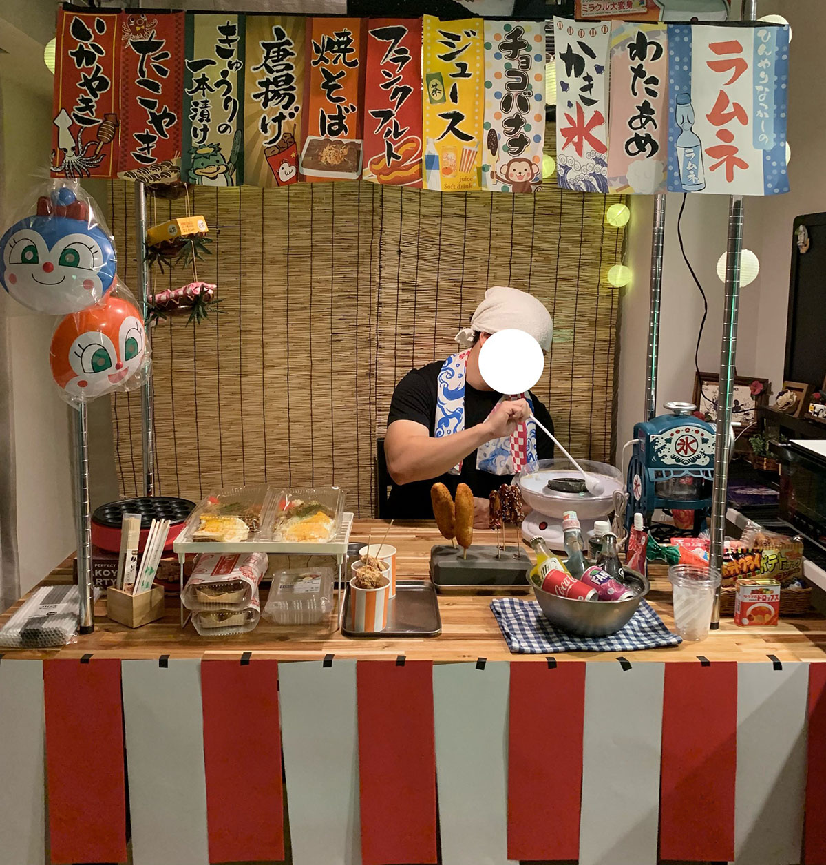 おうちの中に縁日の屋台が へいらっしゃい パパが用意してくれた おうちお祭り に 本格的 涙出る 1 2 ページ ねとらぼ