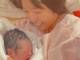 「達成感と大きな幸せに包まれるお産」「母子共に健康」　舟山久美子、初の家族3ショットで第1子出産を報告