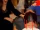 芸人ばりにクリームまみれ！　アンジェリーナ・ジョリーが大物共演俳優の誕生日を“顔面ケーキ”でバフーンと祝福