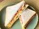サンドイッチ作るときにハムで具を包めばこぼれない → 14万いいね獲得の裏技、試してみたら本当だった！