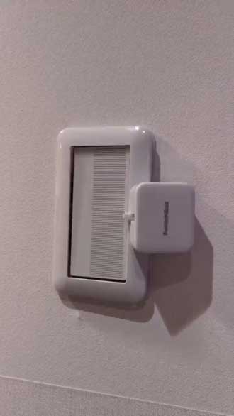 遠隔操作 装置 照明 スイッチ オン カバー 取れる SwitchBot
