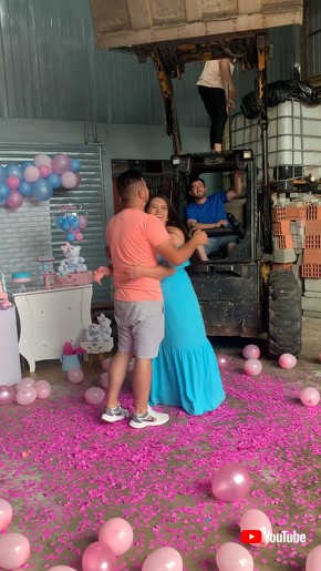 Adorable Reaction to New Little Girl in Gender Reveal