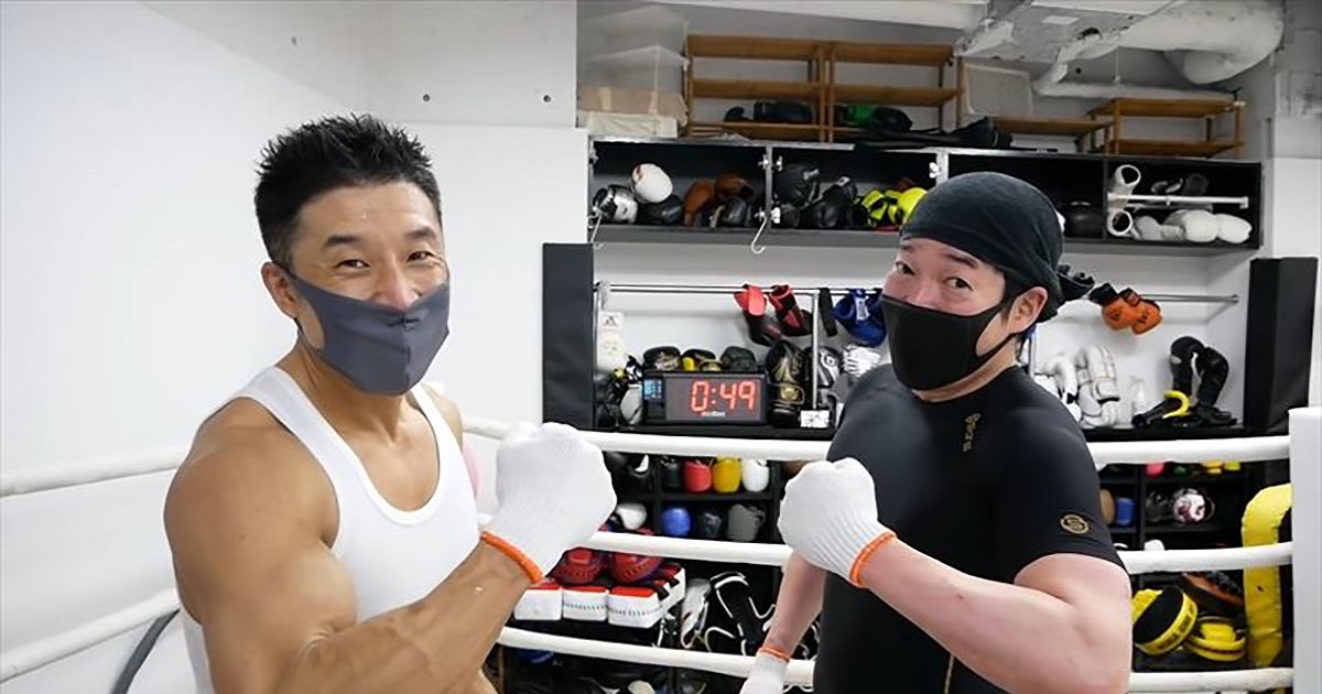 今田耕司 なかやまきんに君と 忖度なし のバトルで圧倒 年鍛えた体に ボディラインめっちゃ綺麗 55歳の体じゃない 1 2 ページ ねとらぼ