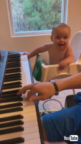 uBaby Gus Grooves to Piano Playing || ViralHogv