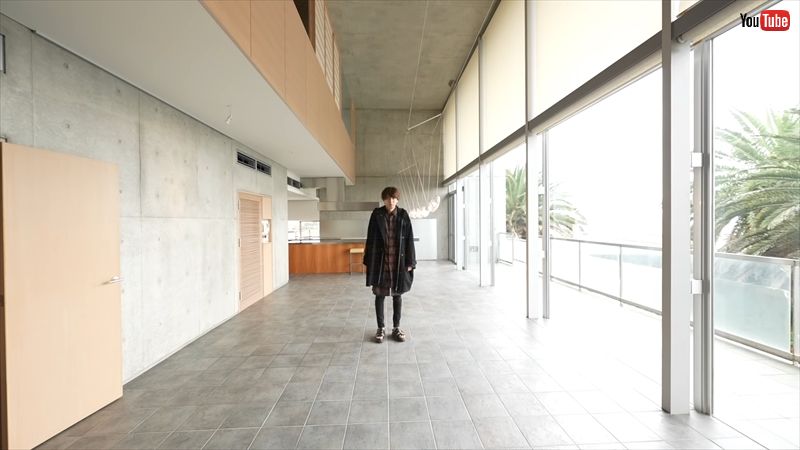 すっかりオシャレに変わってる はじめしゃちょー 殺風景すぎる 3億円豪邸 の爆買いビフォーアフター公開 1 2 ページ ねとらぼ