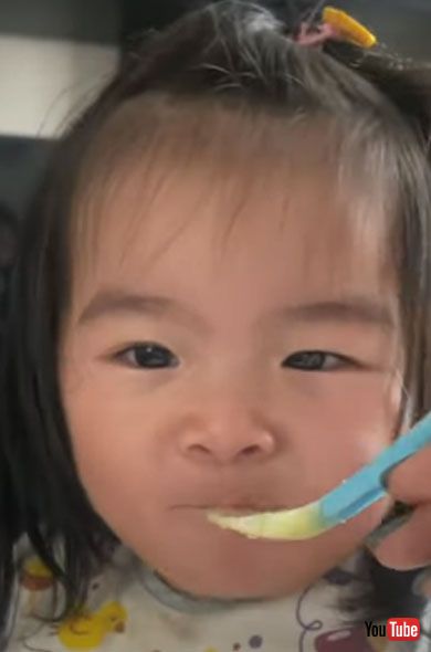 Little Girl Stops Crying Instantly When Parent Feeds her Favorite Food - 1262349