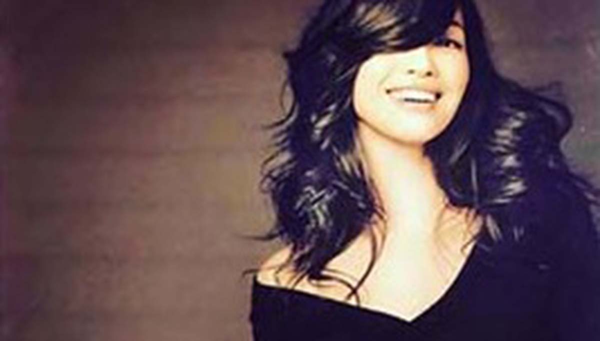 今井美樹さんに似てる 今とイメージが全然違う アンミカ 30代半ばの ウエーブヘア 姿にファン喝采 1 2 ページ ねとらぼ