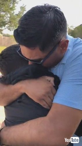 uBoy Runs and Hugs Dad While Crying Upon Seeing Him After Long Time - 1265497-2v