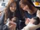 板野友美＆舟山久美子、子どもを抱いた“新米ママ友”ショットが幸せいっぱい　「同い年でベビも月齢が近くて」