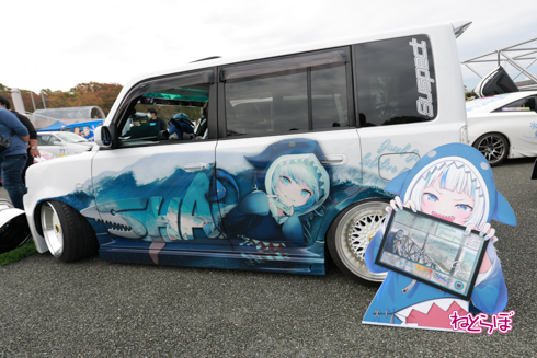 かっこよくてカワイイ 大阪 Expo痛車天国21 Vtuber痛車の写真まとめ サメちゃん満載bb 百鬼あやめスカイライン 文野環ロードスターなど 1 3 ページ ねとらぼ