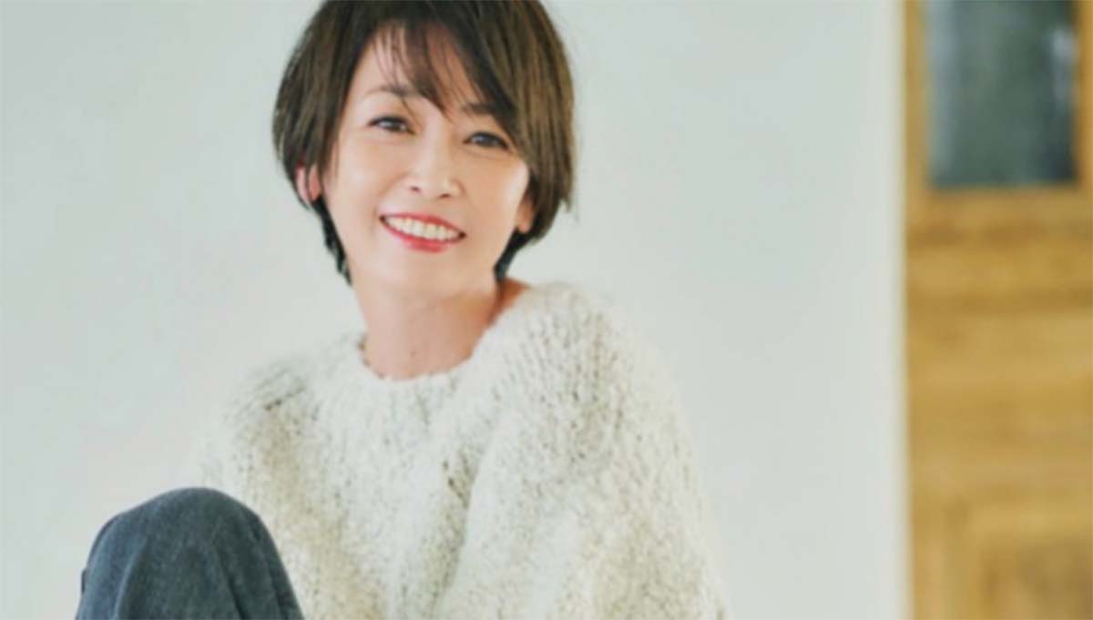 シンママの辺見えみり ママ思い な8歳長女からの誕生日プレゼントに胸アツ 母娘で抱き合う姿に 涙が出ました 感動です 1 2 ページ ねとらぼ