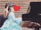 窪塚洋介の妻PINKY、初ピアノ発表会へ臨んだ4歳娘に感動　夫たちとの家族ショットでエール「Great job!!」