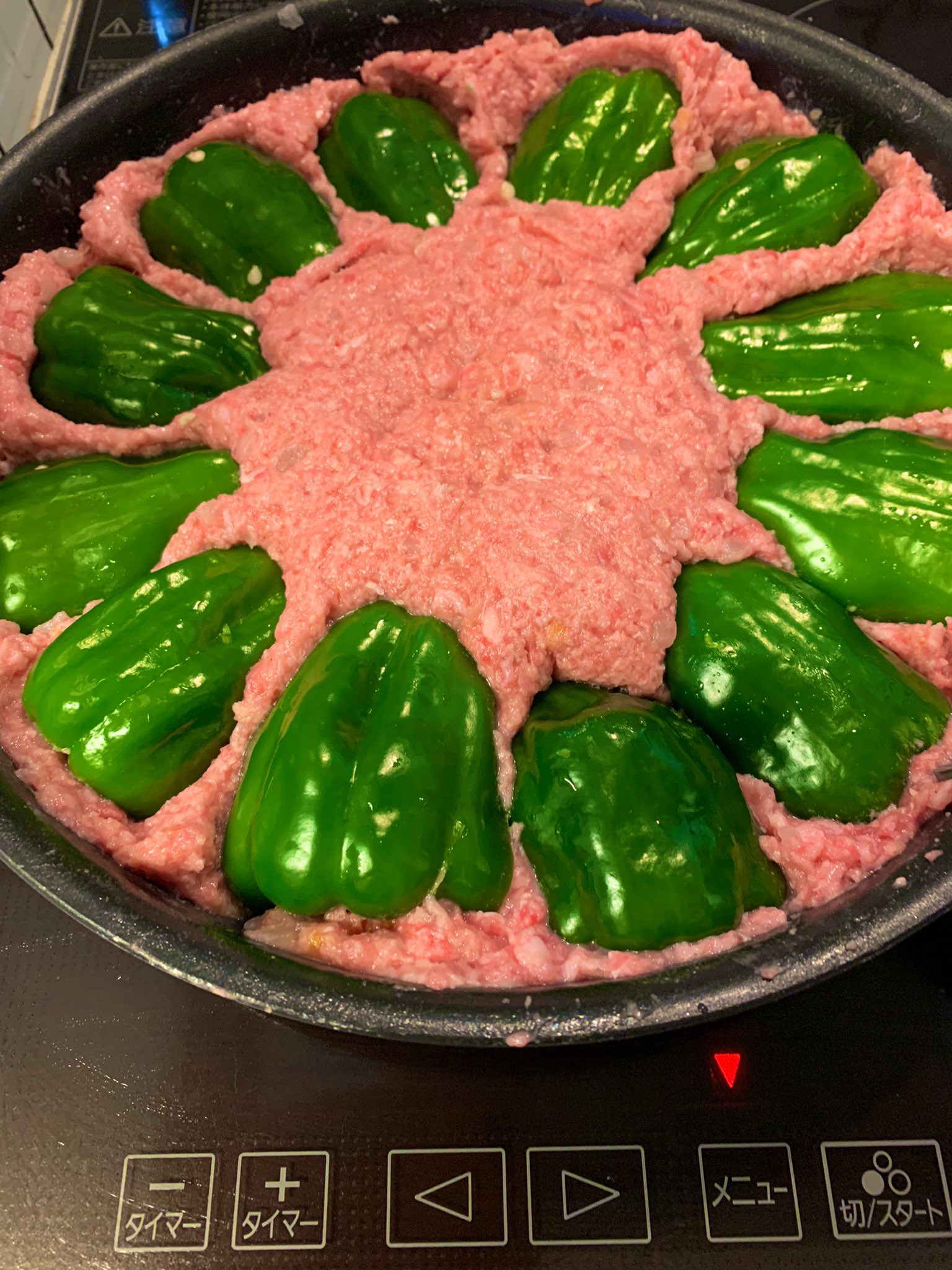 この手があったか 主従逆転な 肉のピーマン詰め が今晩まねしたくなる天才的発想 1 2 ページ ねとらぼ