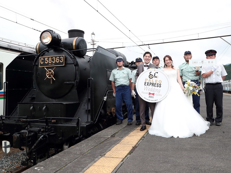 Slで結婚披露宴できるぞぉぉ 秩父鉄道が Slパレオエクスプレス で行うウエディングプラン販売 ねとらぼ