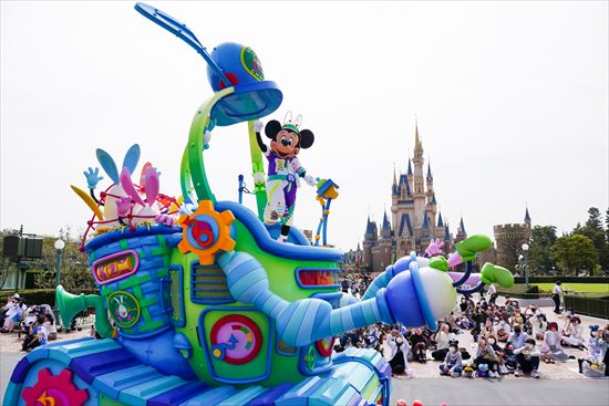 東京ディズニーリゾートの春を満喫 うさたま バズ そして輝く周年 バラエティに富んだ春を 1 2 ページ ねとらぼ