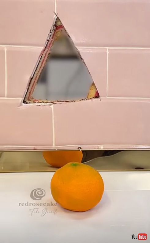 オレンジを切るのかと思ったら壁が……！　なんでもケーキ化する職人がすごい