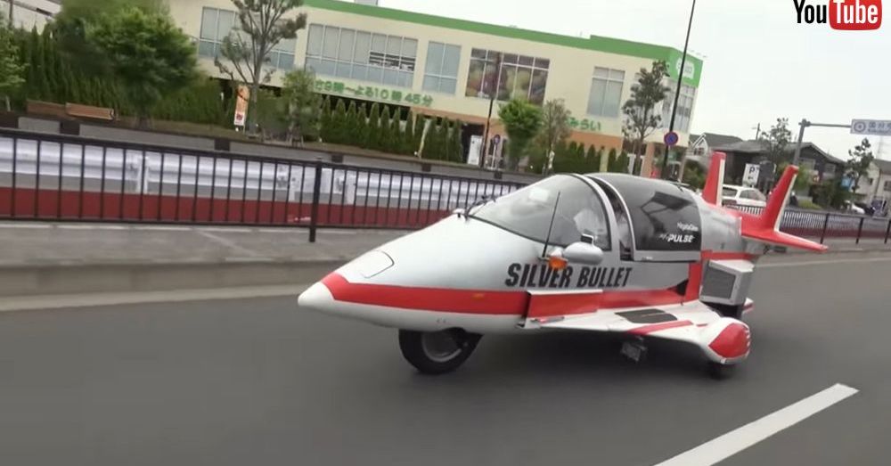 マーヴェリックもびっくり ロマンの塊 ほぼ 戦闘機 な変態バイク Pulse Silver Bullet のクセが強すぎて笑うしかない 1 2 ページ ねとらぼ