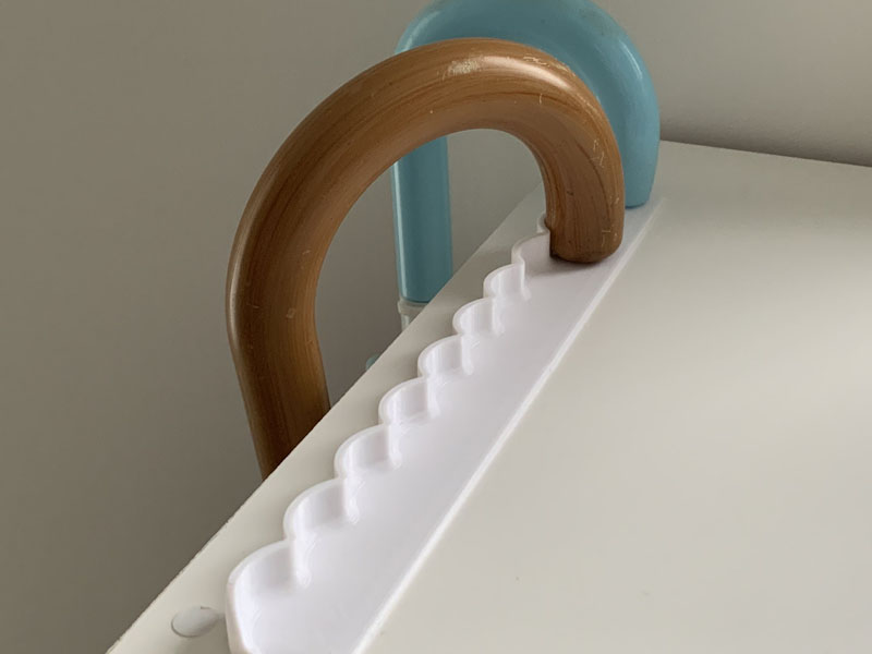 3dプリンターで作った 傘ホルダー が こういうのほしかった ってなるやつ 波状の突起が柄をしっかりホールドしてくれる 1 2 ページ ねとらぼ