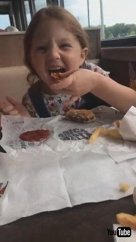 「Kid Claims to Not Like Burger King; Mom's Fib Reveals Otherwise || ViralHog」
