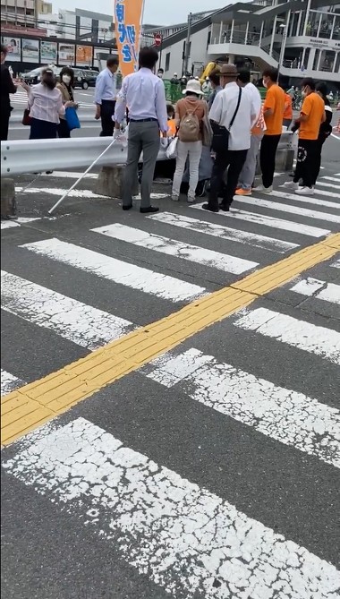 7月8日午前11時半頃、奈良市で演説をしていた安倍晋三元総理大臣が倒れました。意識不明です