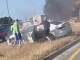 炎上する車内には意識不明の男性　カナダの高速道路でクルマから出火、居合わせた人たちが救助