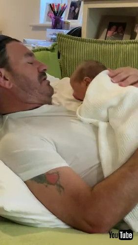 uHungry Baby Tries to Breastfeed From Dad || ViralHogv