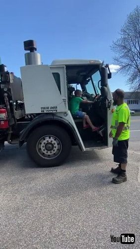 uAutistic Child Receives Special Gift From Recycling Workers || ViralHogv