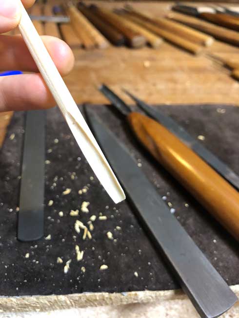彫刻家 割り箸 自作 とうもろこし 1列だけ もぎとる 道具