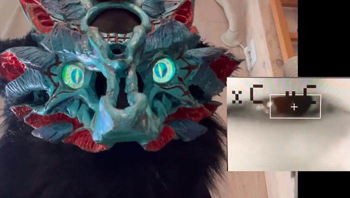 中の人の目が動く 着ぐるみの目も連動してぎょろっ リアルに視線を再現するアイトラッキングシステム開発者に仕組みを聞いた 1 2 ページ ねとらぼ