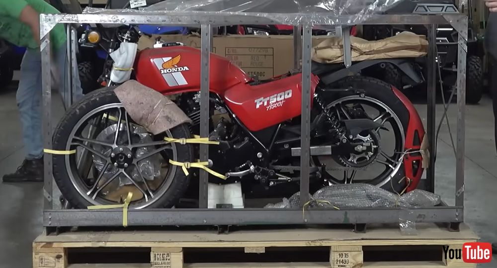 40年前のホンダのバイクが 箱に入ったままの新品 で発掘される ロマンあふれる初走行に タイムカプセルを開けたみたい 米国 1 2 ページ ねとらぼ