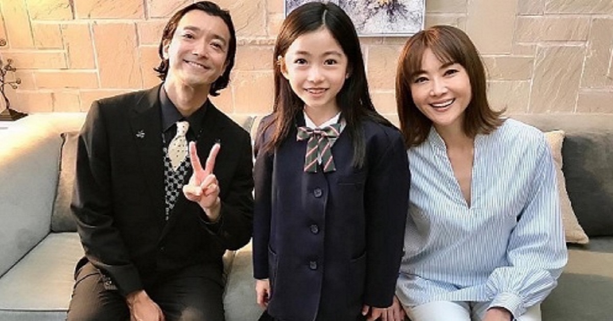 観月ありさ 18年ぶり 世にも奇妙な物語 でシンママ役 笑顔しかない 母子ショット に震える視聴者 変わらない美しさが怖さを倍増 1 2 ページ ねとらぼ