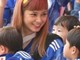 真野恵里菜、W杯観戦姿を撮影するメディアに配慮求める　平愛梨は写真に「子供との想い出」のタグ