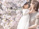 篠田麻里子、“離婚後初”の親子2ショット　満開の桜背に娘の3歳バースデーお祝い　「絆が目に見えて伝わる」