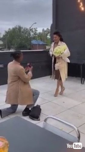 uMan Does Surprise Proposal for Girlfriend - 1371080v