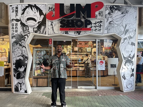 「JUMP SHOP 東京ドームシティ店」を訪れたマイケル・B・ジョーダン