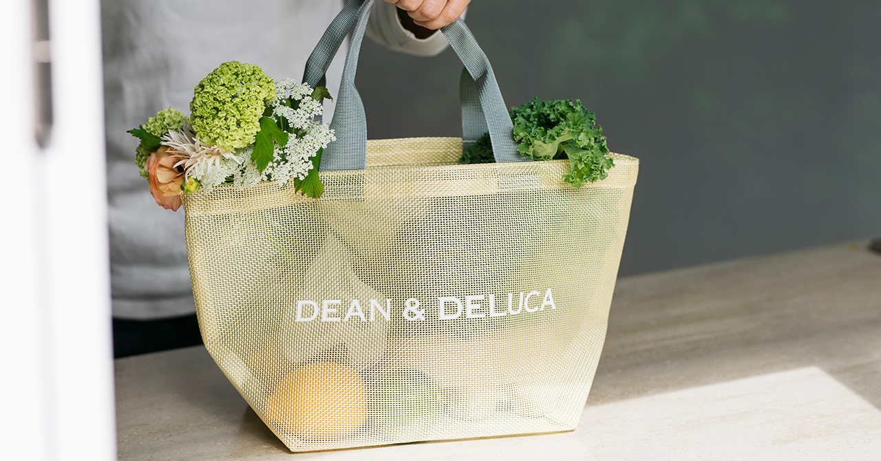 DEAN&DELUCA、夏恒例のメッシュトートを発売 2023年限定カラーは涼しげ